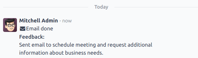 Un hilo de chatter con una actividad completada, incluyendo detalles adicionales.