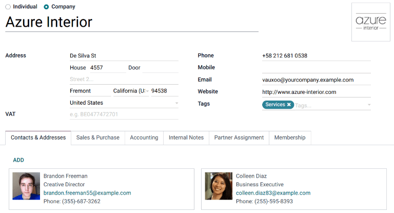 Captura de pantalla que muestra cómo agregar un contacto o dirección al formulario de contacto.