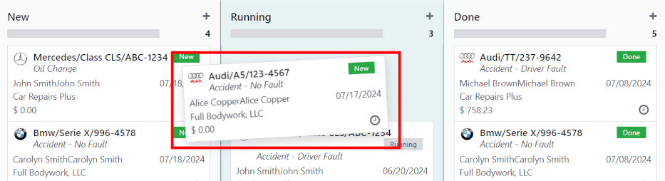 La vista de kanban de las etapas, con una tarjeta que se arrastra y se suelta en la etapa "En ejecución".