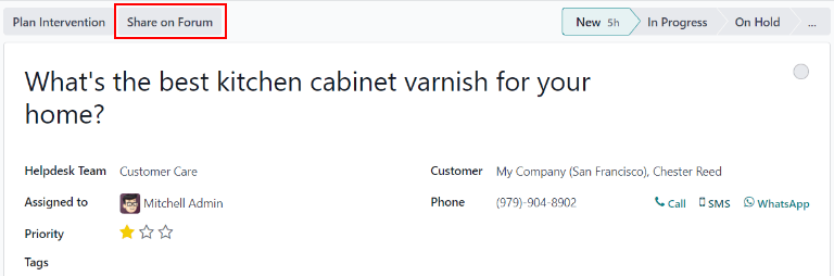 Vista general de la página de foros de un sitio web para mostrar los que están disponibles en el soporte al cliente de Odoo.